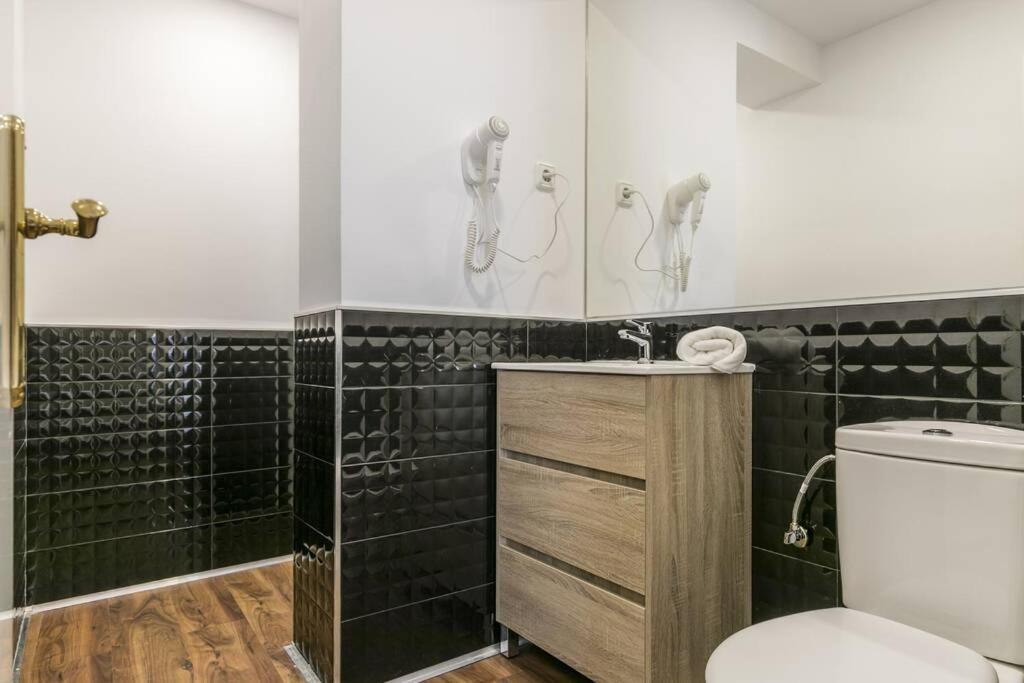 مدريد Apartamentos Plaza De Pedro Zerolo I المظهر الخارجي الصورة