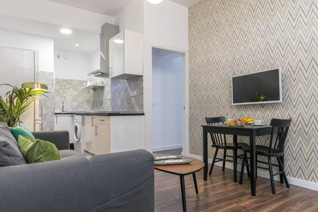 مدريد Apartamentos Plaza De Pedro Zerolo I المظهر الخارجي الصورة