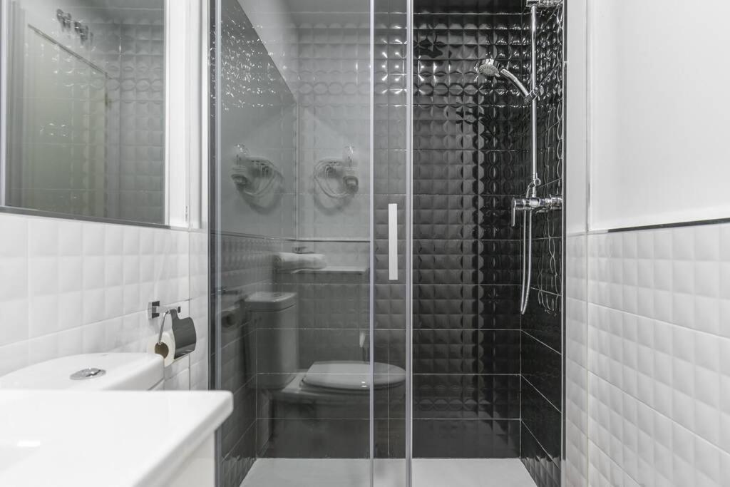 مدريد Apartamentos Plaza De Pedro Zerolo I المظهر الخارجي الصورة