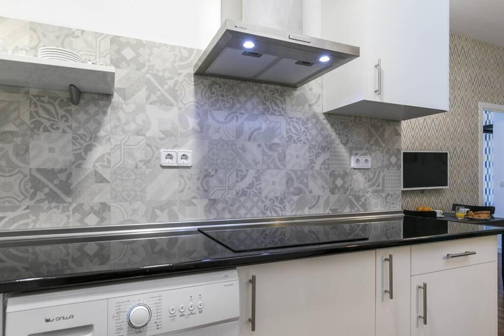 مدريد Apartamentos Plaza De Pedro Zerolo I المظهر الخارجي الصورة